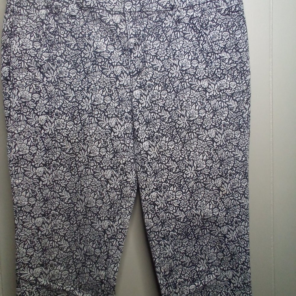 Ann Taylor Loft Pants 8 Cropped Zipper Pocket Ankle Floral - Picture 9 of 15